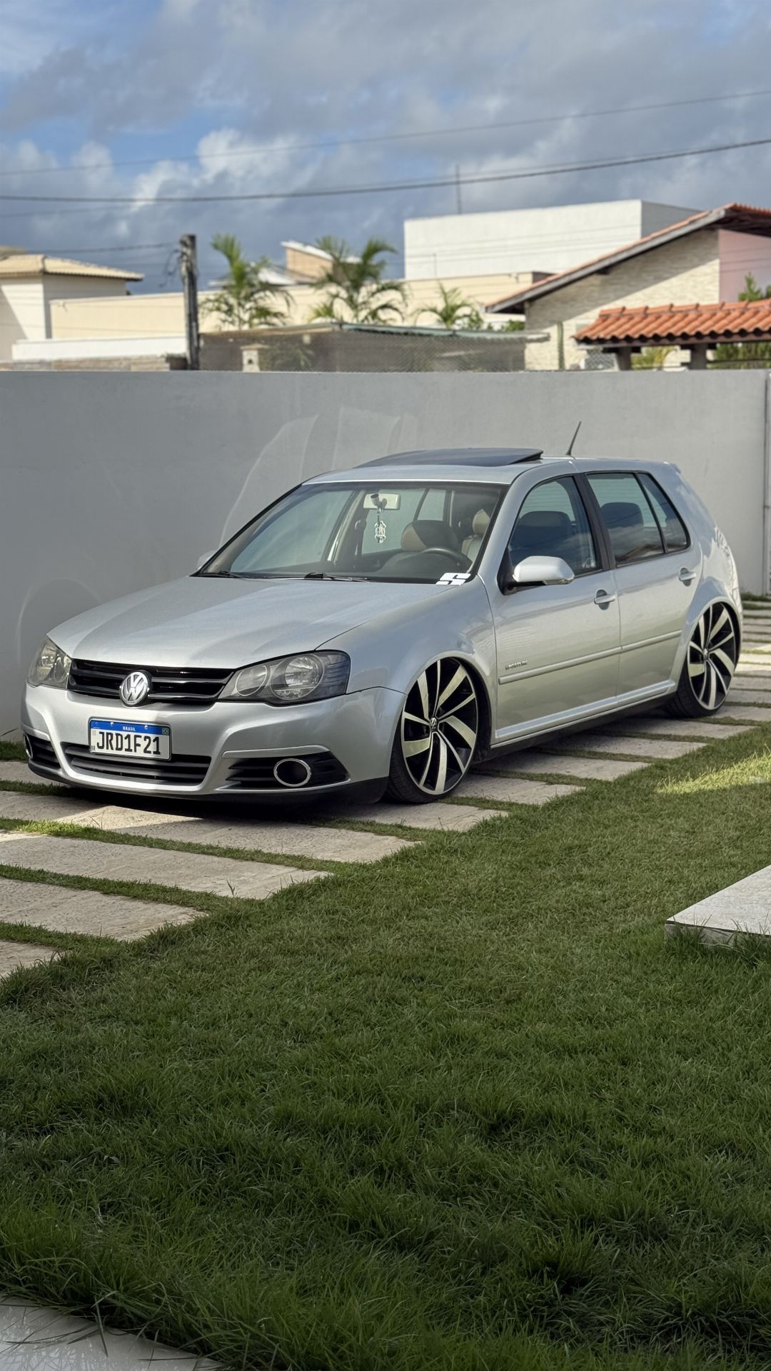 Golf + Susp. Ar + Paredão