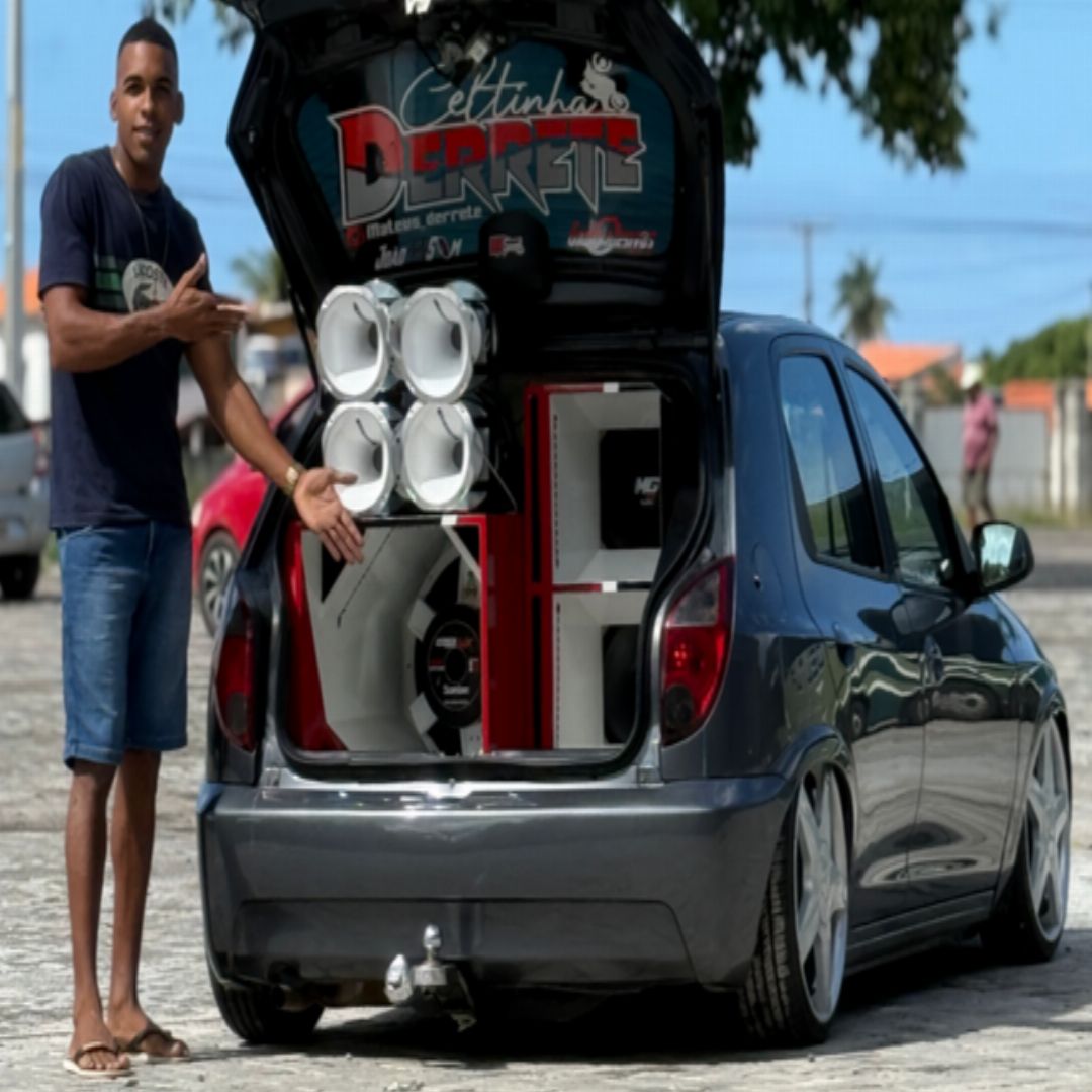 Celta + Susp. Ar + Paredão